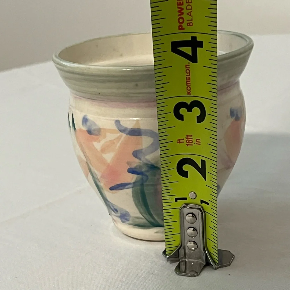 Small Vintage Handmade Pottery Pot Signed - Picture 8 of 9
